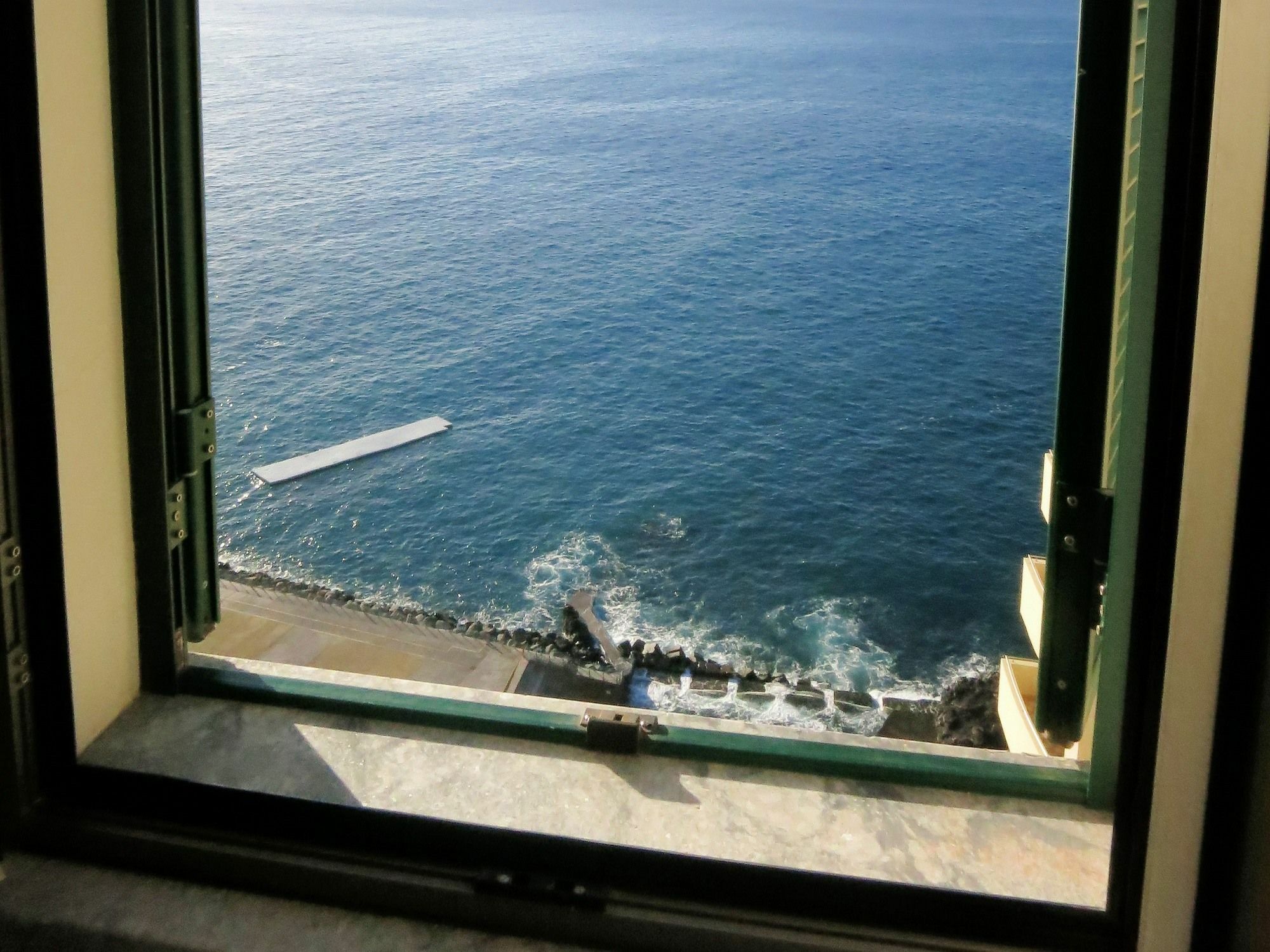 Finest Rentals - Beachfront Penthouse فونشال المظهر الخارجي الصورة